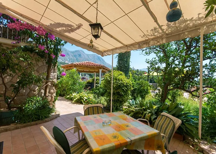 With A Swimming Pool Mlini, Dubrovnik - 9009 *